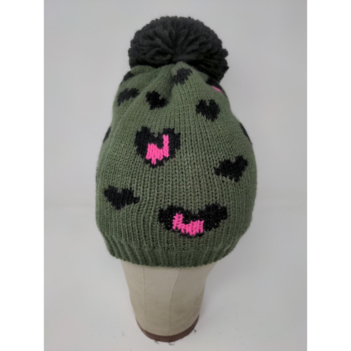 NOBO No Boundaries Beanie Hat Green Hearts Pom Pom One Size Logo