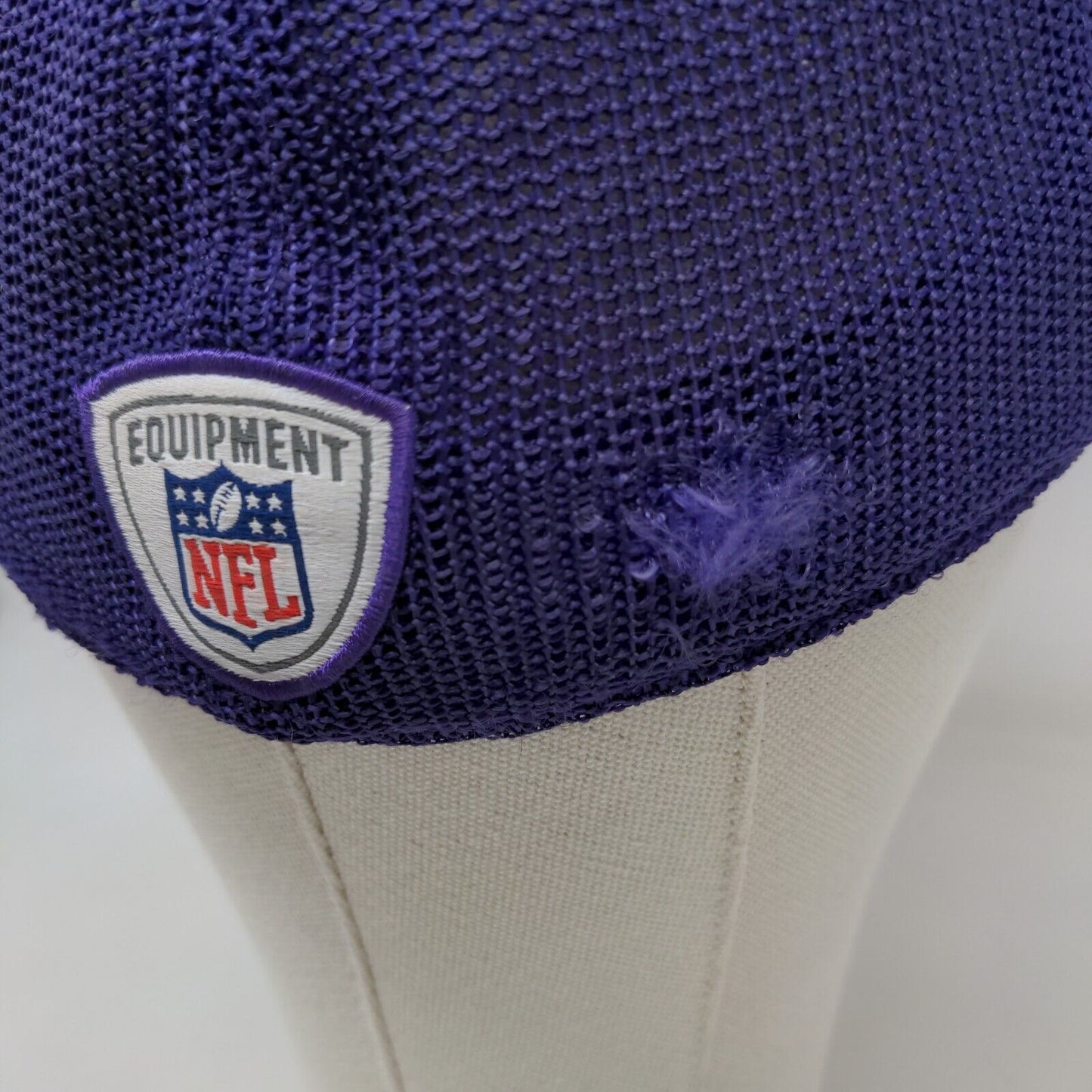 Reebok NFL OnField Men's Fitted Hat Purple Size L/XL Minnesota Vikings Mesh Back