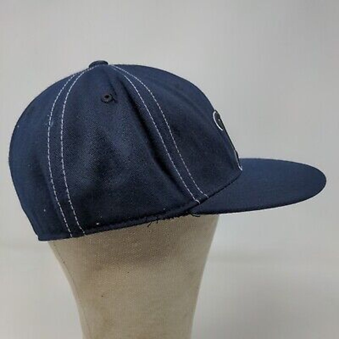 Top of the World Men's Indiana Hoosiers IU Hat Blue White One Fit Embroidered