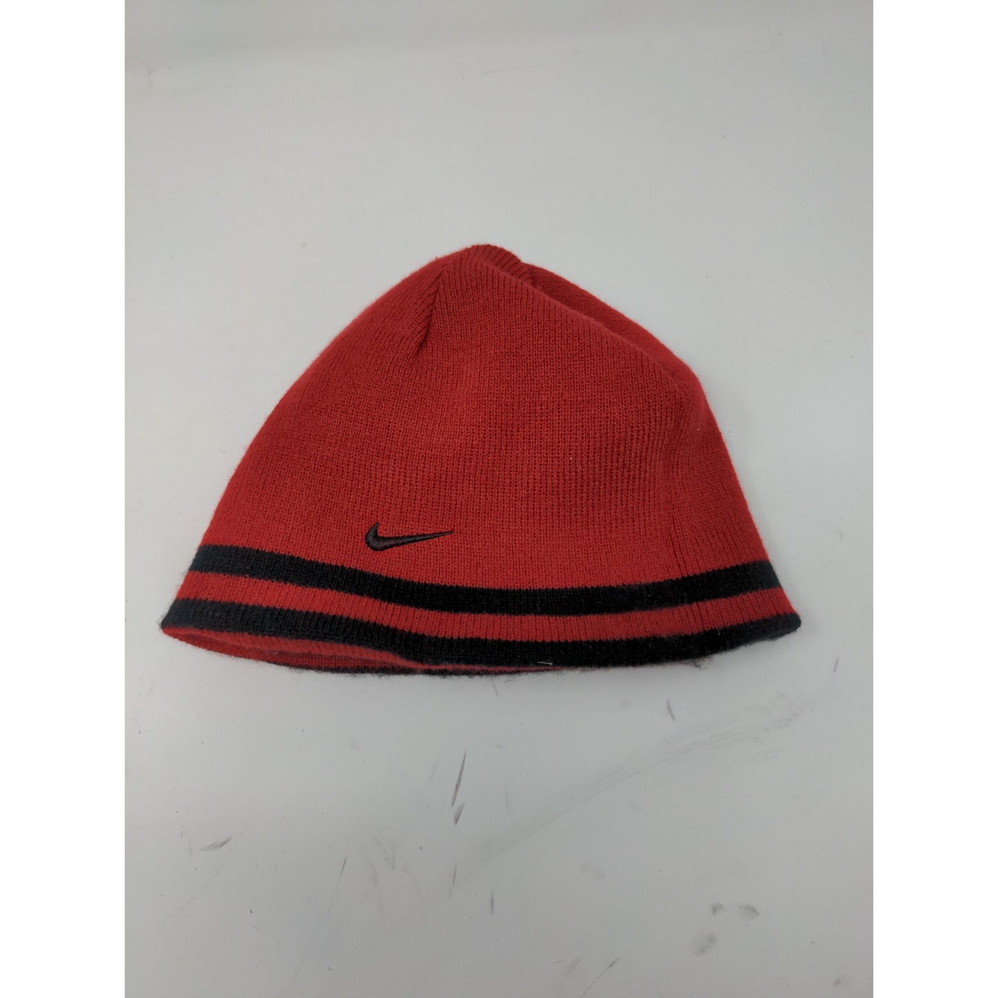 Nike Reversible Knit Beanie Hat Black Red Striped Embroidered Swoosh Logo