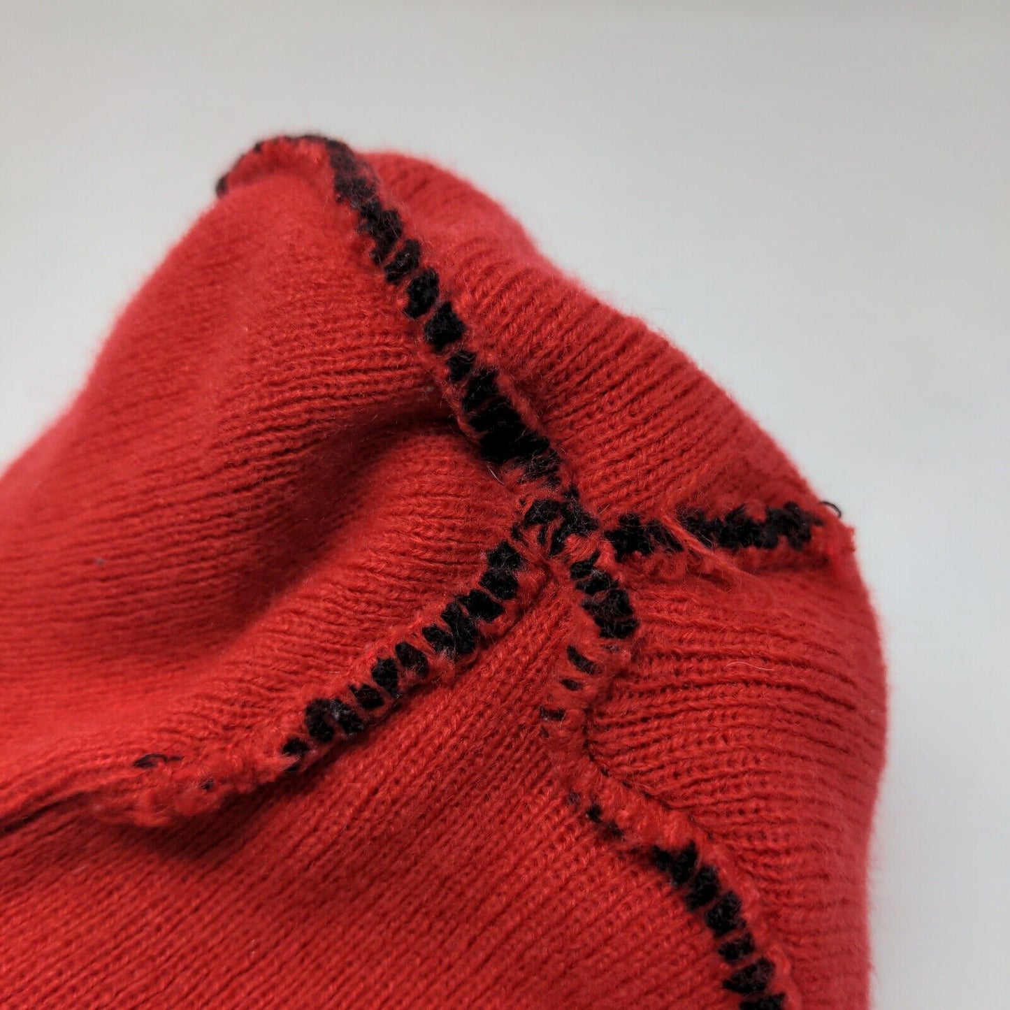 Star Wars Men's Kylo Ren Beanie Cap Hat Black Red Graphic Logo
