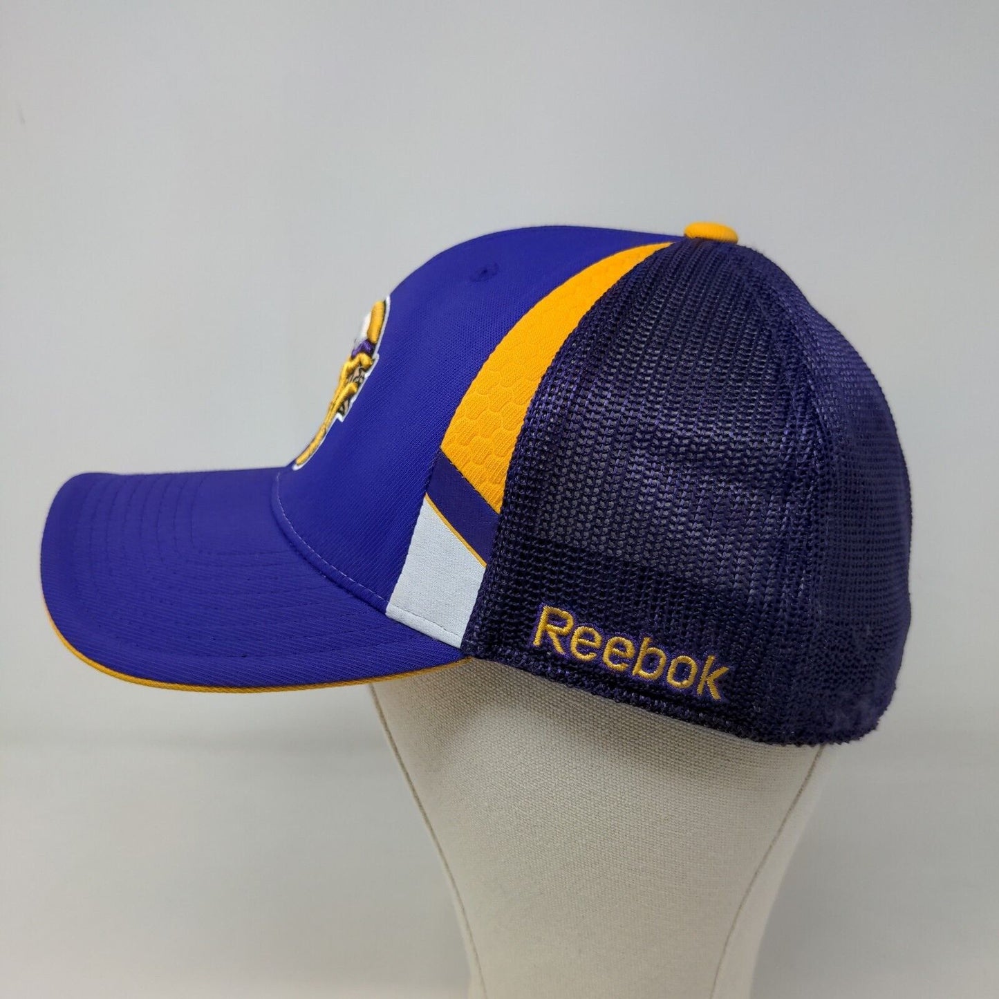 Reebok NFL OnField Men's Fitted Hat Purple Size L/XL Minnesota Vikings Mesh Back