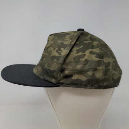 Old Navy Men's Snapback Camo Hat Green One size Embroidered Tiger Logo