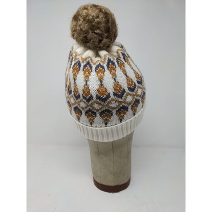 Muk Luks Beanie Winter Hat Pom Pom White Brown Acrylic Wool Blend