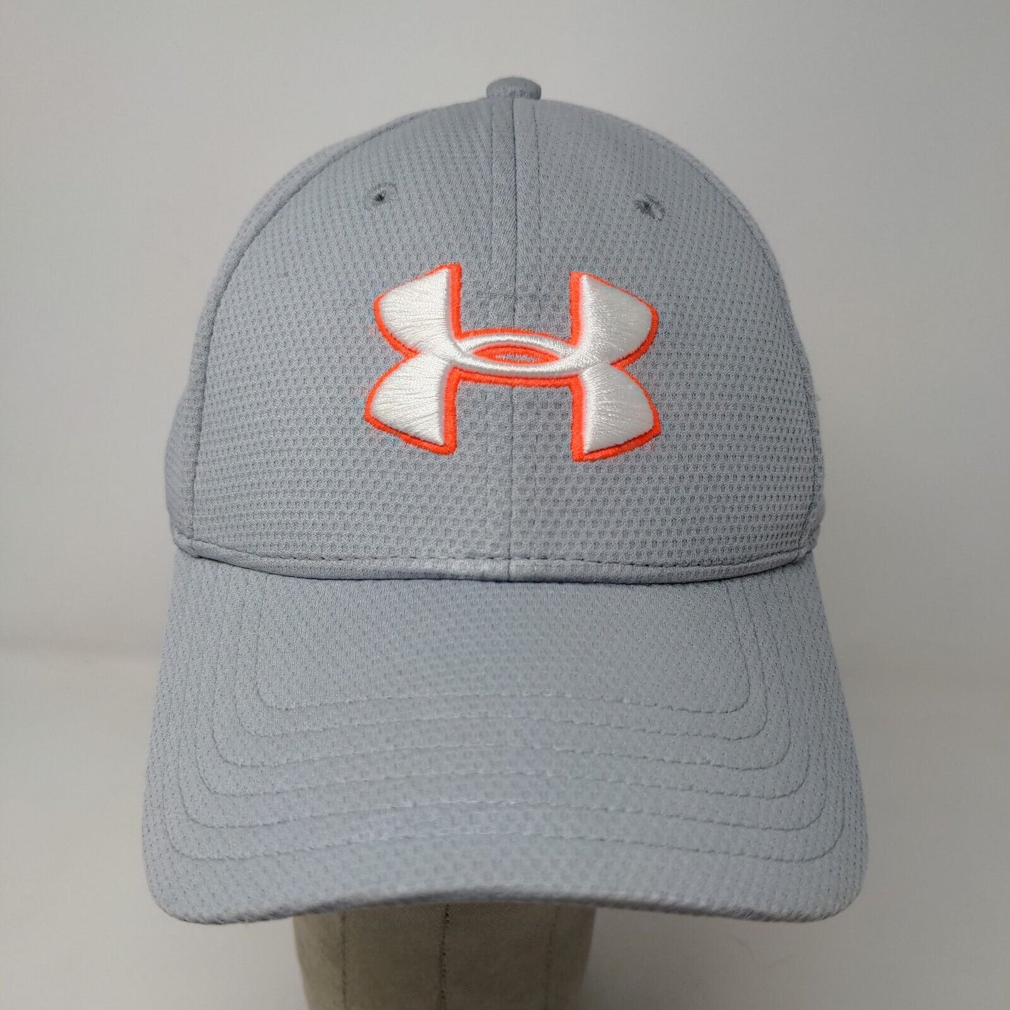 Under Armour Men's Fitted Hat Cap Gray Size M-L Embroidered Logo