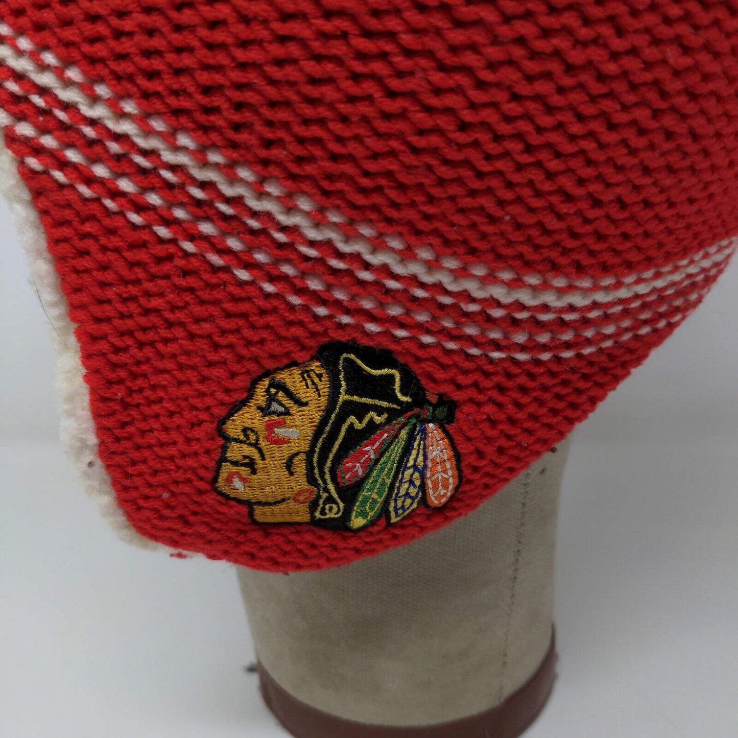 Reebok Face Off NHL Men's Beanie Hat Red OSFA Striped Chicago Blackhawks