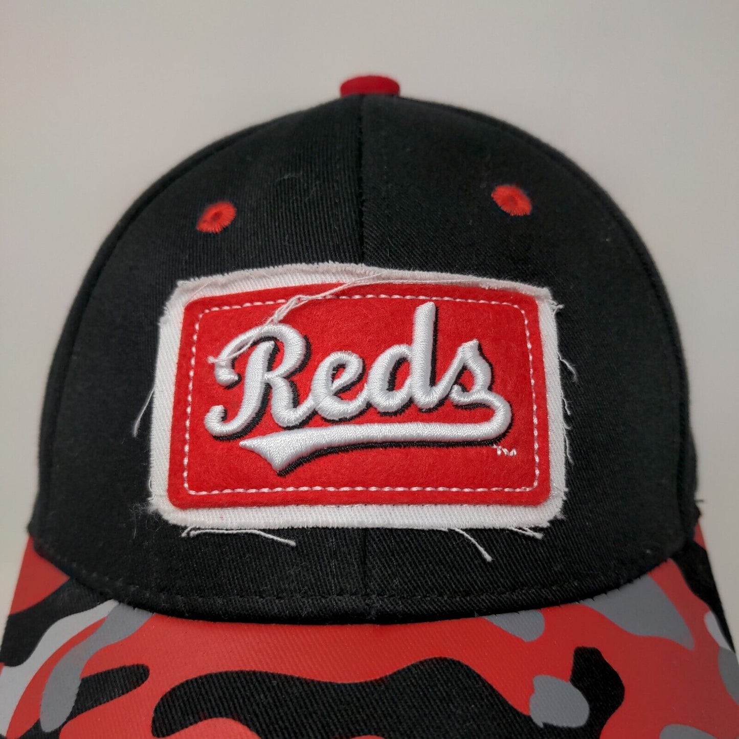 Melonwear Men's Snapback Hat Black Red Camo Adjustable Cincinnati Reds Logo