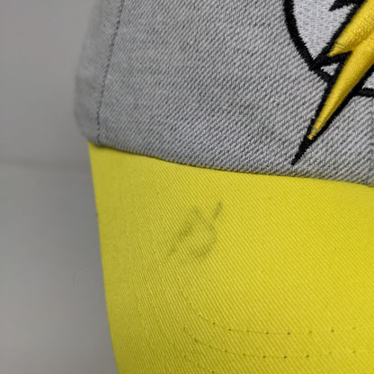 Six Flag Men's Strapback Hat Gray Yellow Embroidered The Flash Lightning Logo