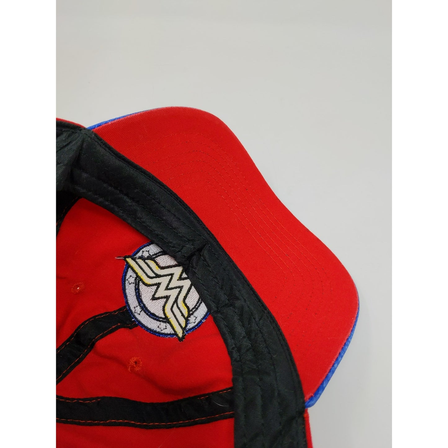 DC Comics Wonder Woman Slideback Hat Red & Blue OSFM Adjustable Embroidered