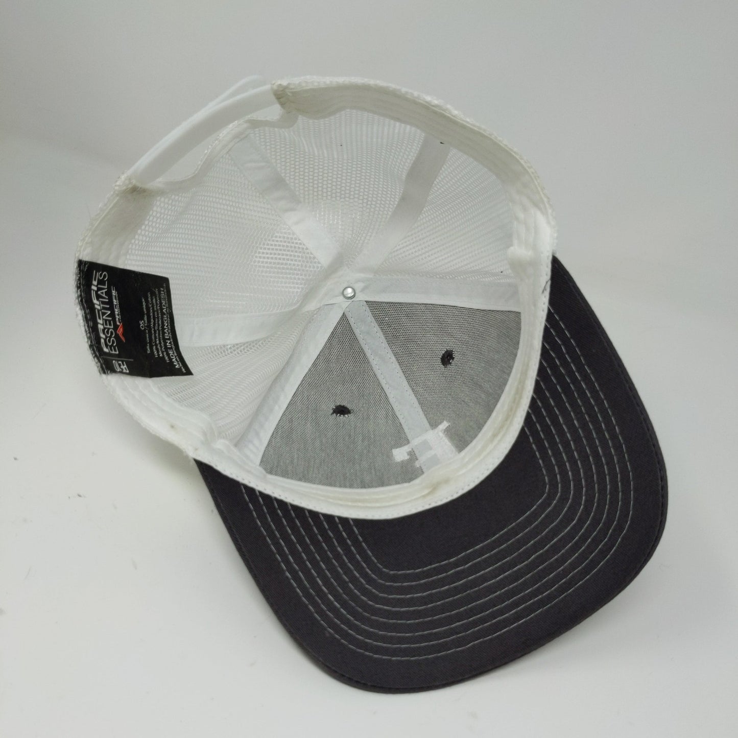 Pacific Essentials Snapback Meshback Hat Black White Embroidered F One Size
