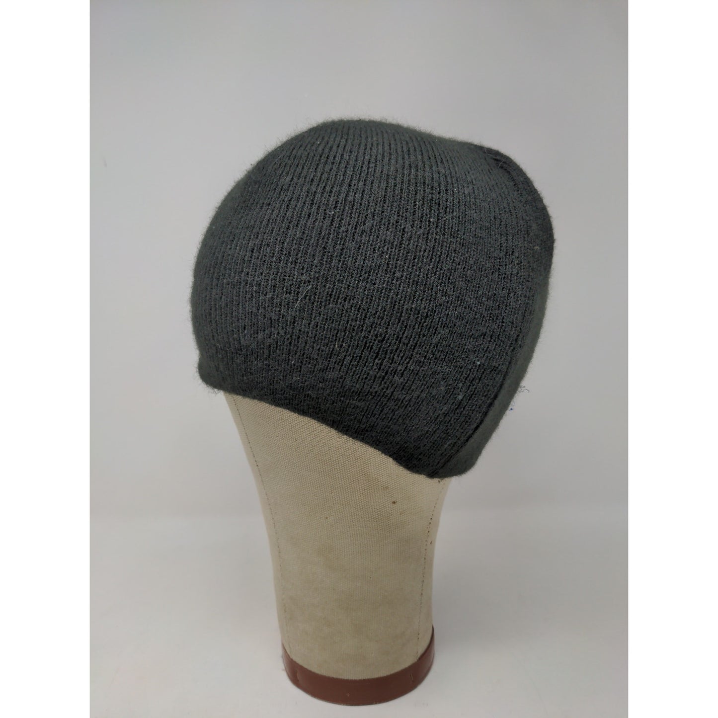 ZX Zeroxposur Beanie Hat Skull Cap Black Embroidered Yellow Logo
