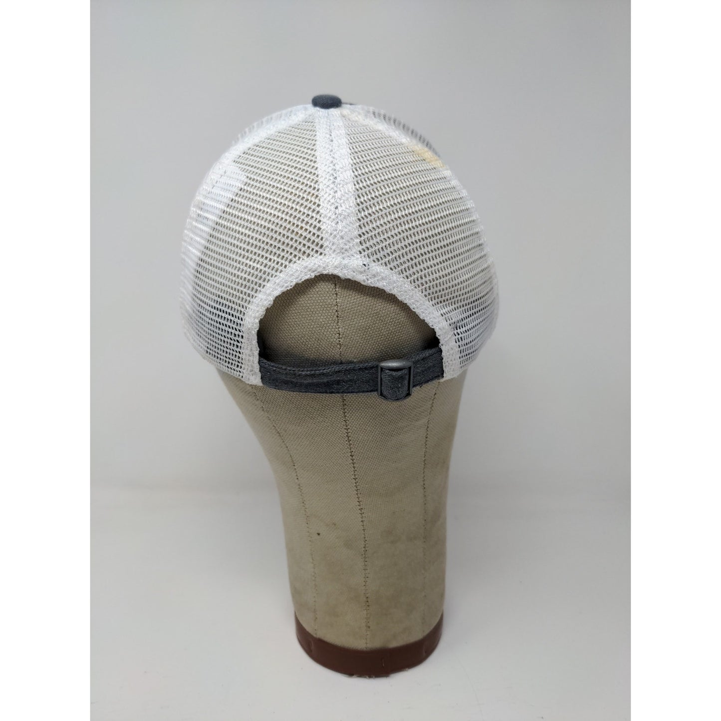 Tommy Bahama Slideback Mesh Back Hat Gray & White Embroidered Logo One Size
