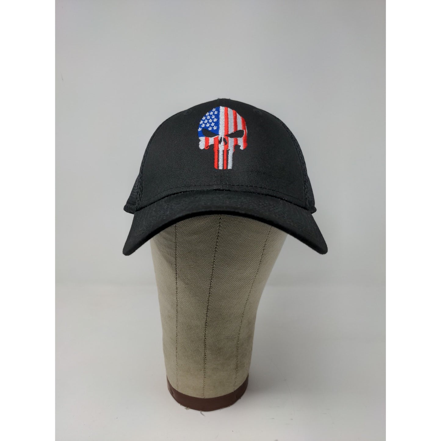 New Era 39Thirty Fitted Hat Size Large X Large Black Embroidered Patriotic Skull