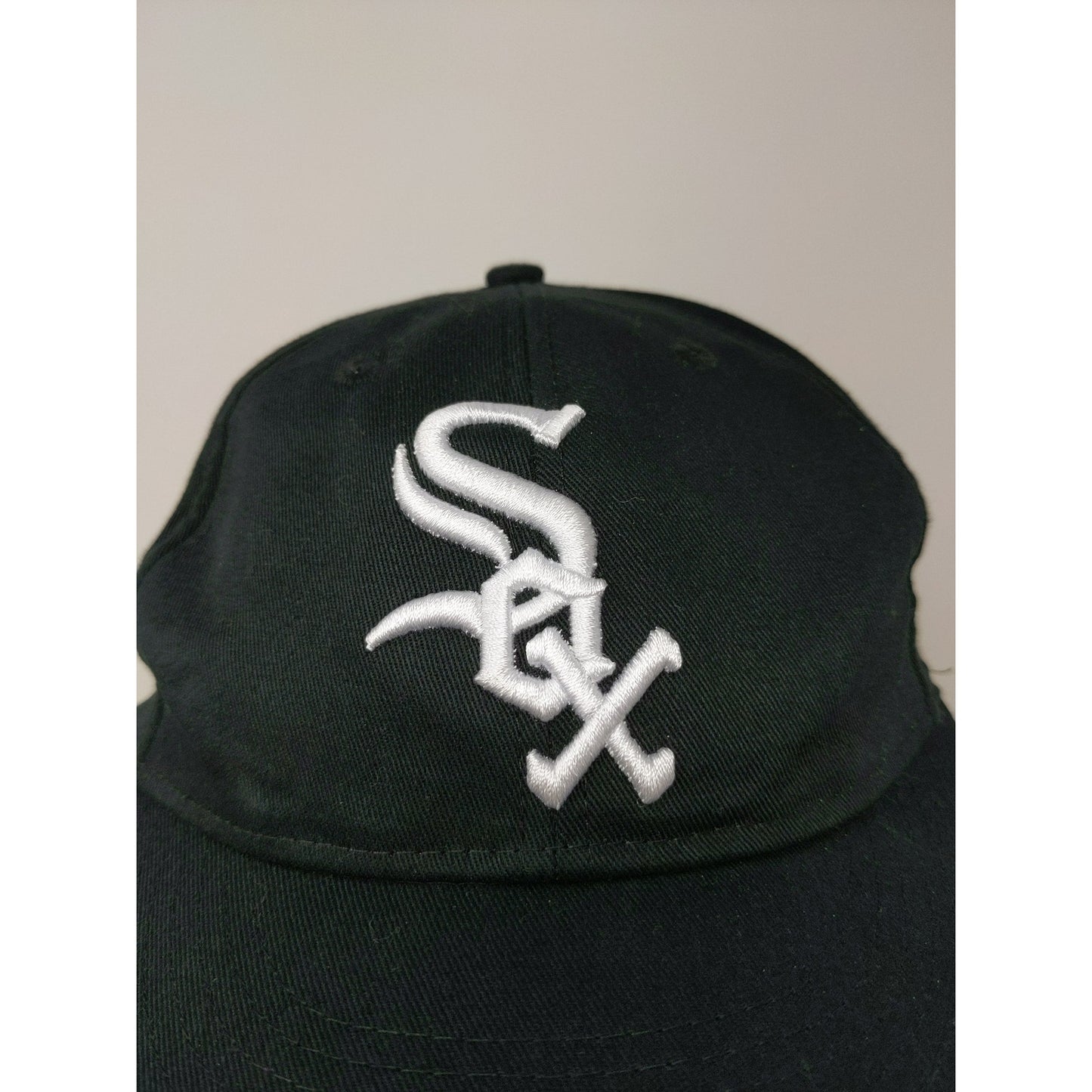 MLB Youth Chicago White Sox Strapback Hat Black Embroidered Logo