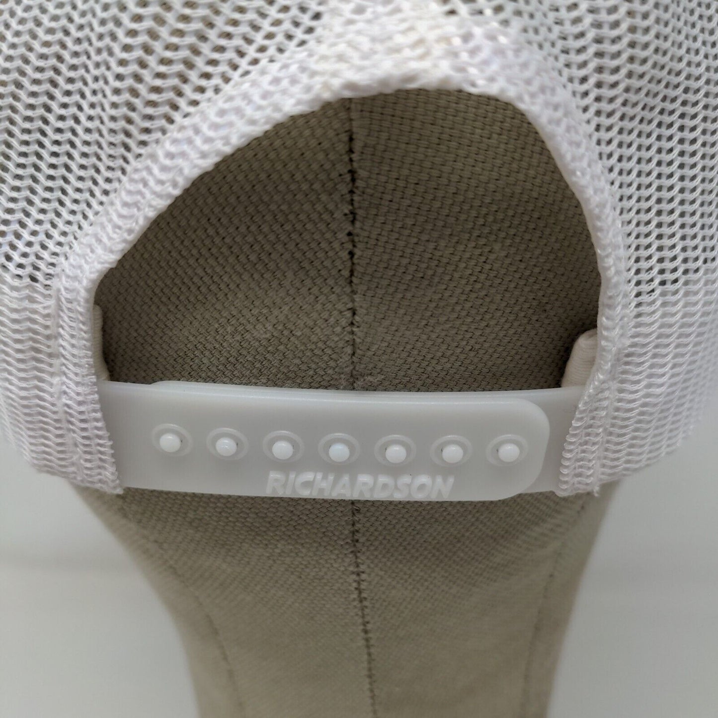 Richardson Mens Gnarlhorn Snapback Mesh Back Hat White Gray Adjustable