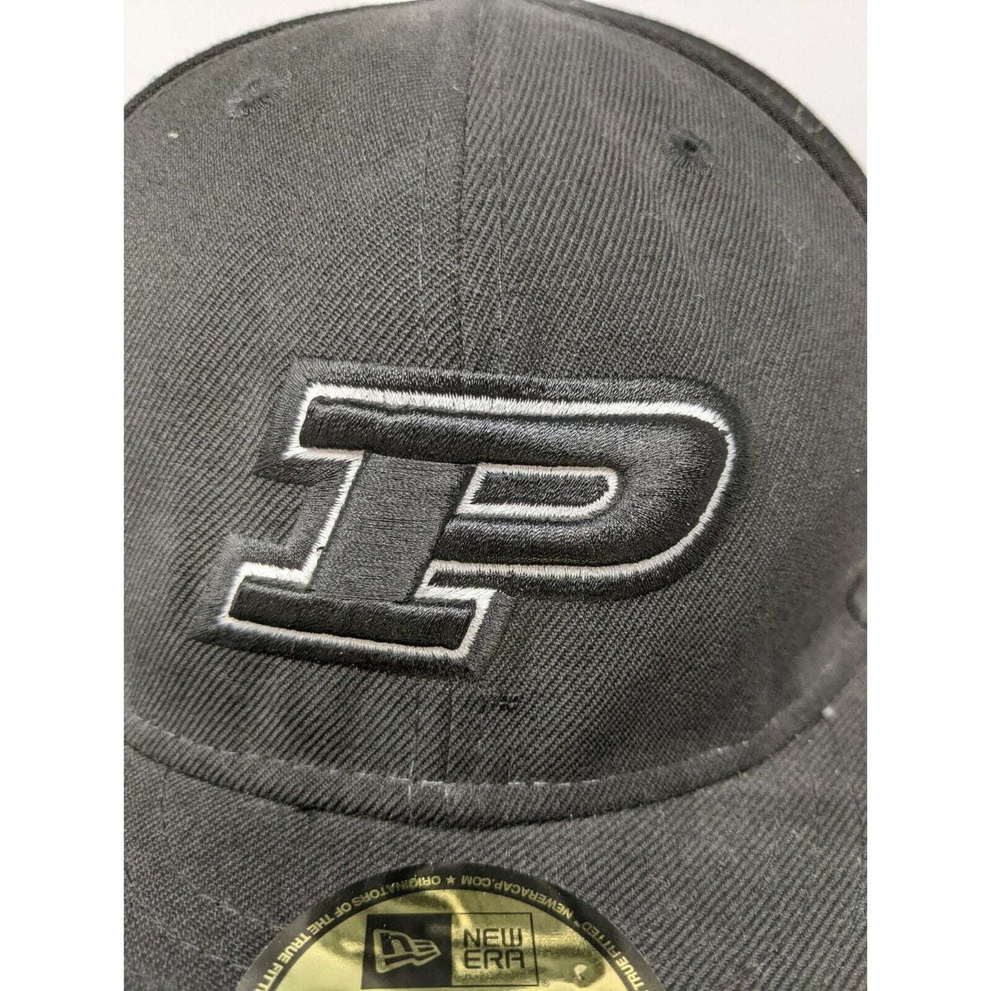 59Fifty Size 7 3/4 Hat Cap Black Purdue Logo Embroidered W/Stickers