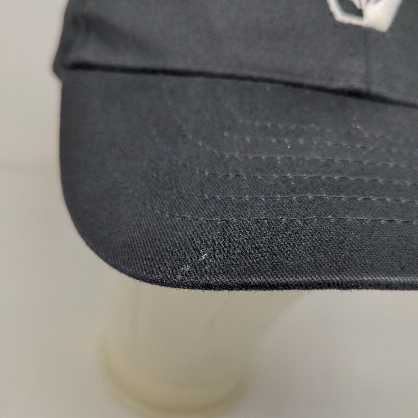 Volcom Men's Fitted Hat Black Size L/XL Embroidered Logo Cotton Blend