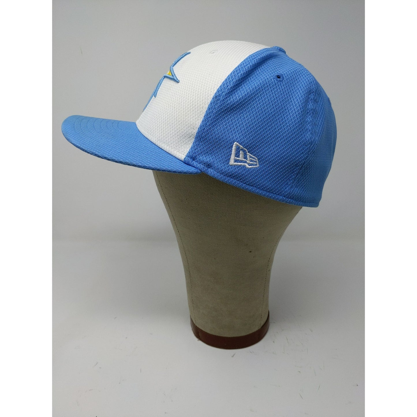 New Era 59Fifty MLB Tampa Rays 2017 Florida Hat SZ 7 1/4 White Blue Embroidered