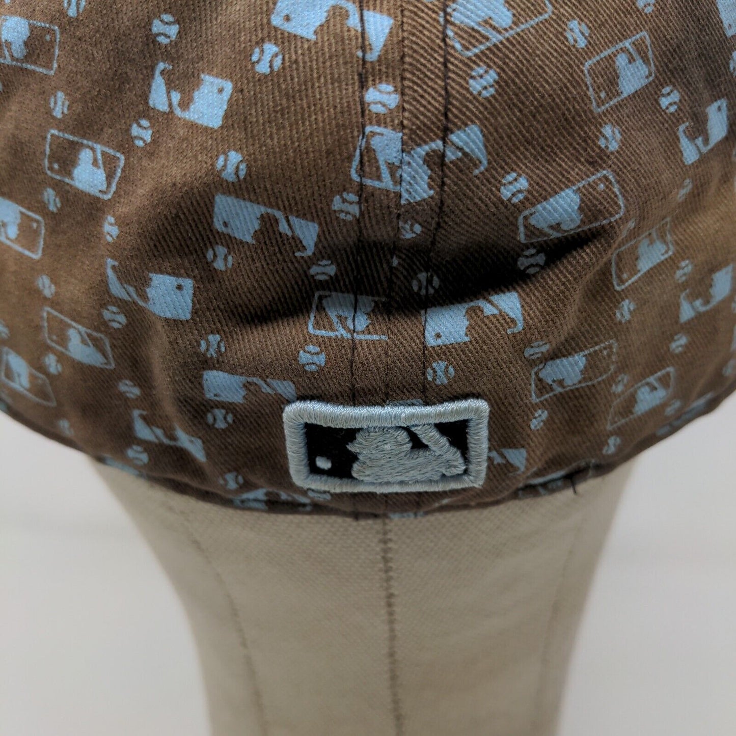 New Era 59Fifty Atlanta Braves Fitted Hat Brown Size 7 3/8 All Over Print Logo