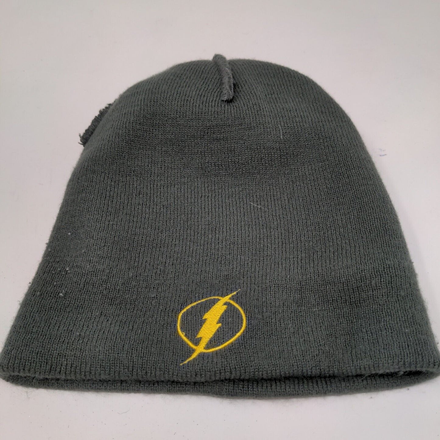 The Flash Boys Knit Beanie Hat Gray Embroidered Logo DC Comics