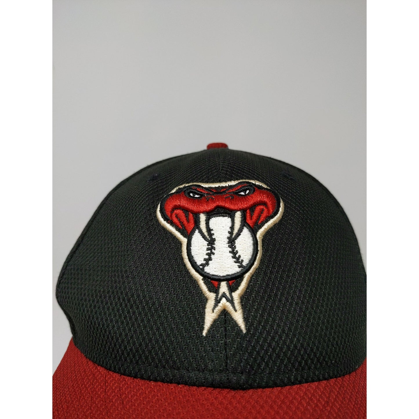New Era 59Fifty Arizona Diamondbacks D Backs Fitted Hat Size 7 1/4 Black Red