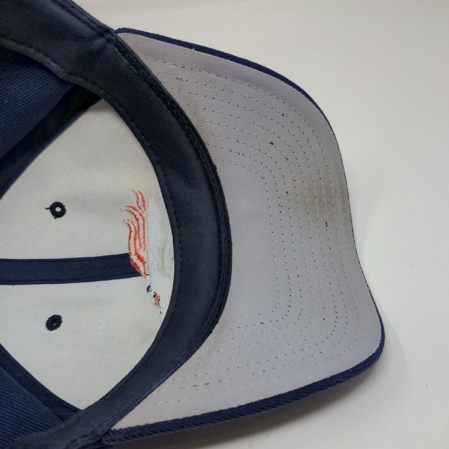 NFL Logo Athletic Mens Denver Broncos Fitted Hat Blue Size 7 1/4 Embroidered