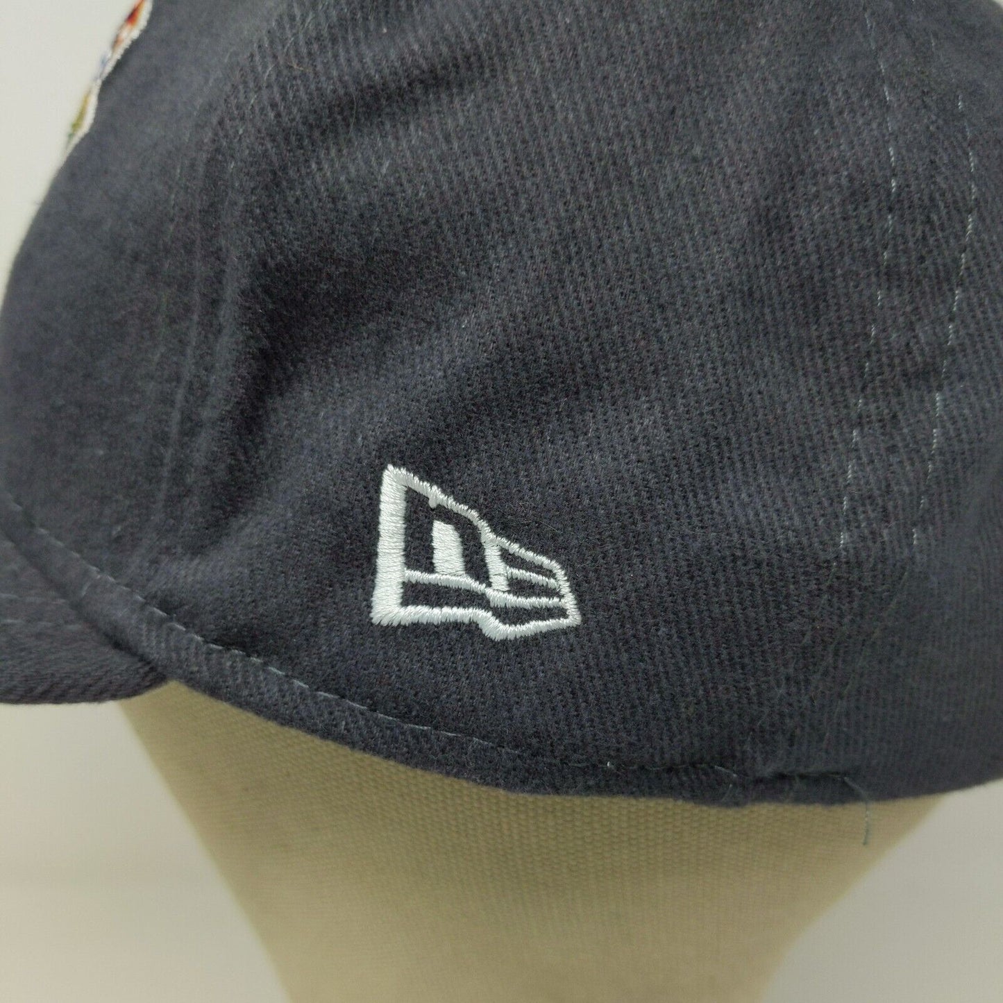 New Era 2002 Little League Central Regional Hat Baseball Cap SZ M / L Made USA