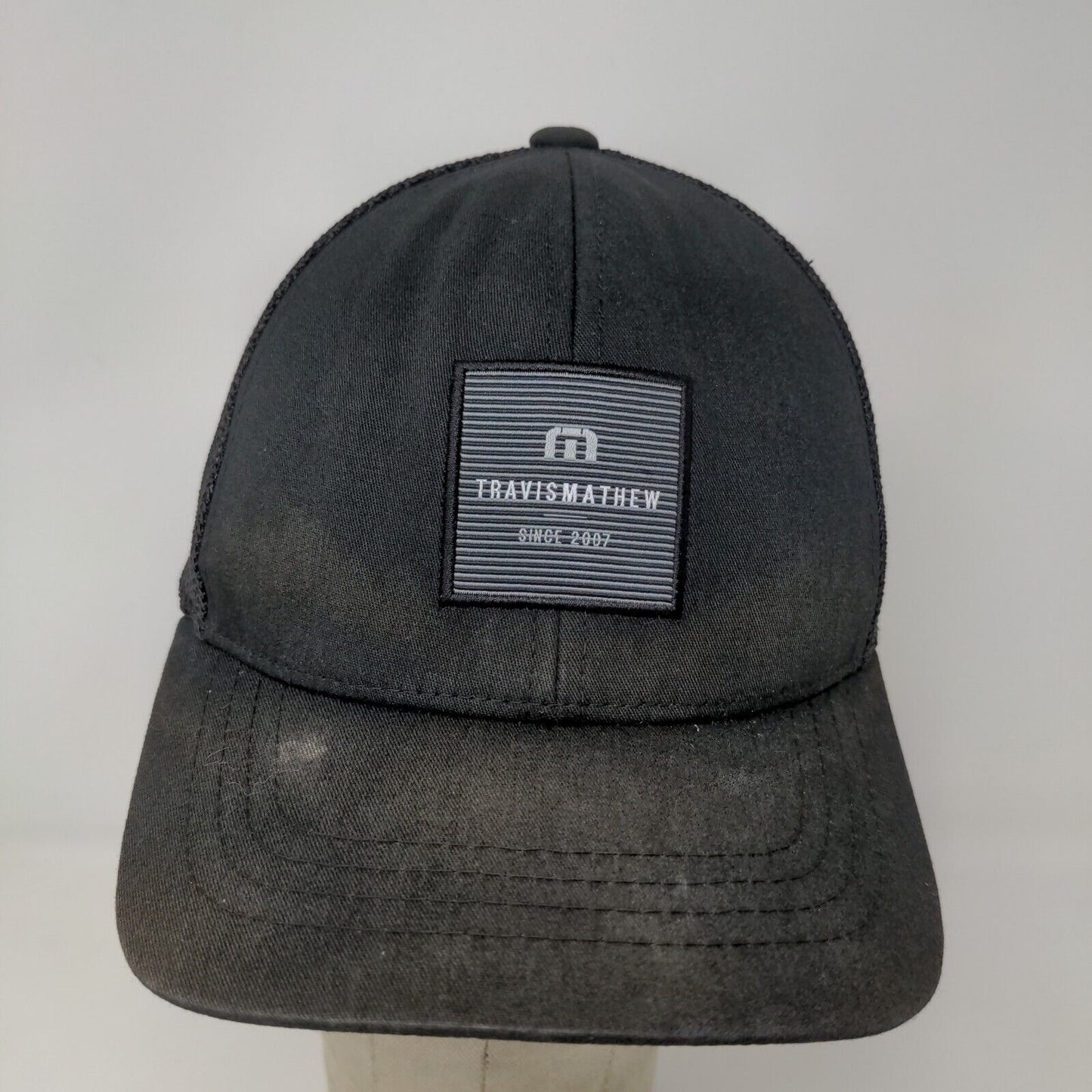 Travis Mathew Mens Snapback Meshback Hat Black Adjustable Flexfit 110 Distressed