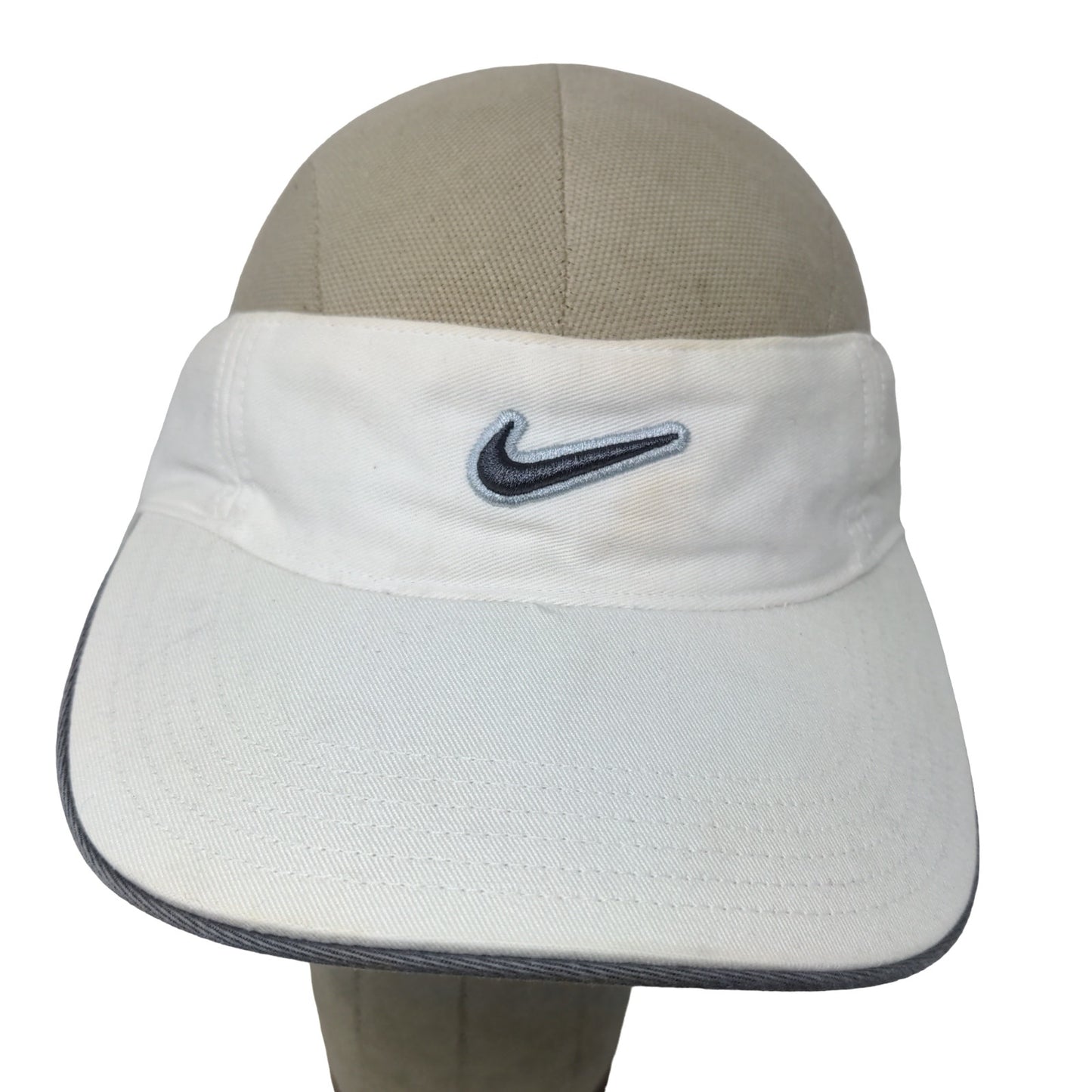 Nike Mens Strapback Sun Visor Hat White OSFA Strapback Embroidered Logo Swoosh