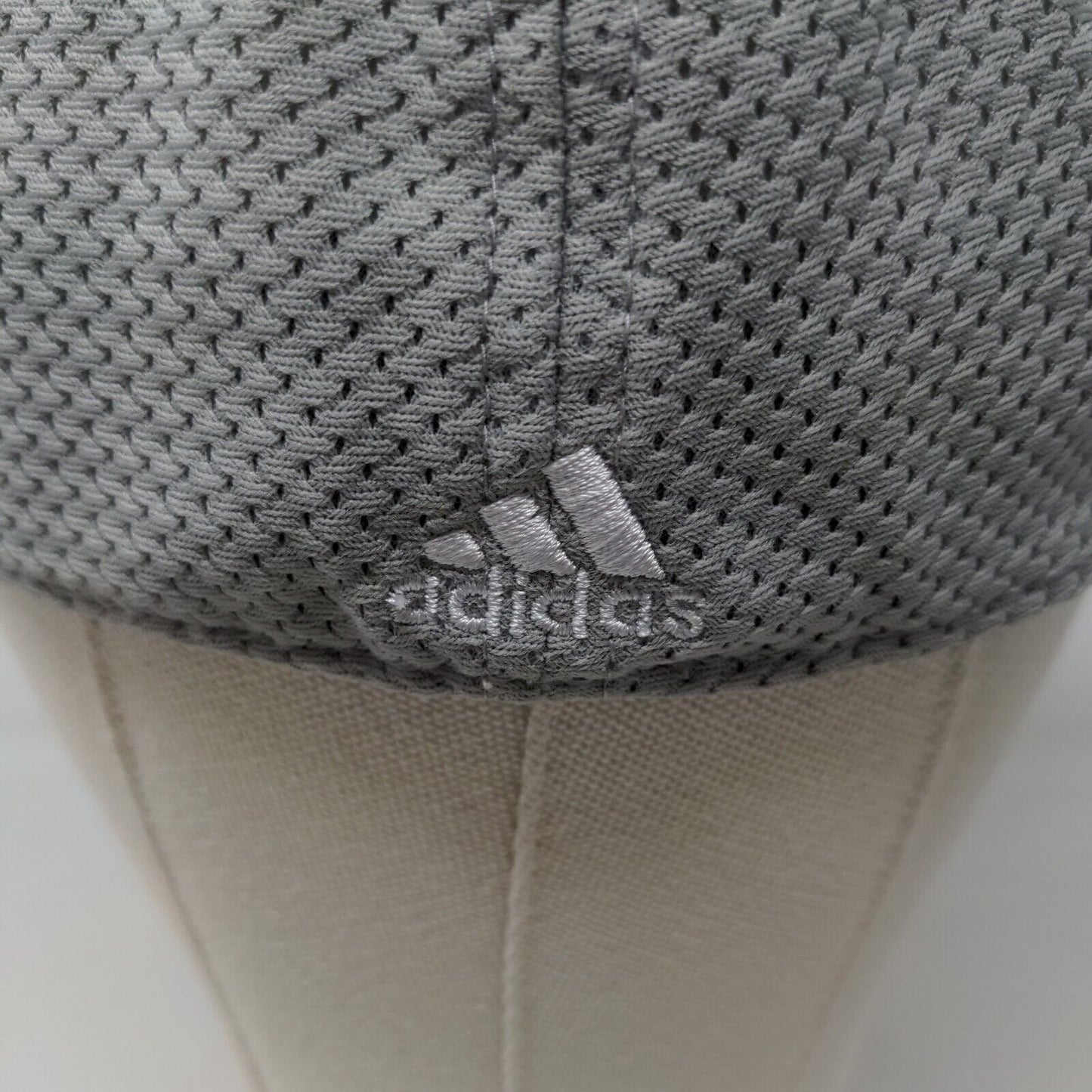 Adidas Men's Fitted Hat Gray Size L/XL Embroidered Logo 100% Polyester