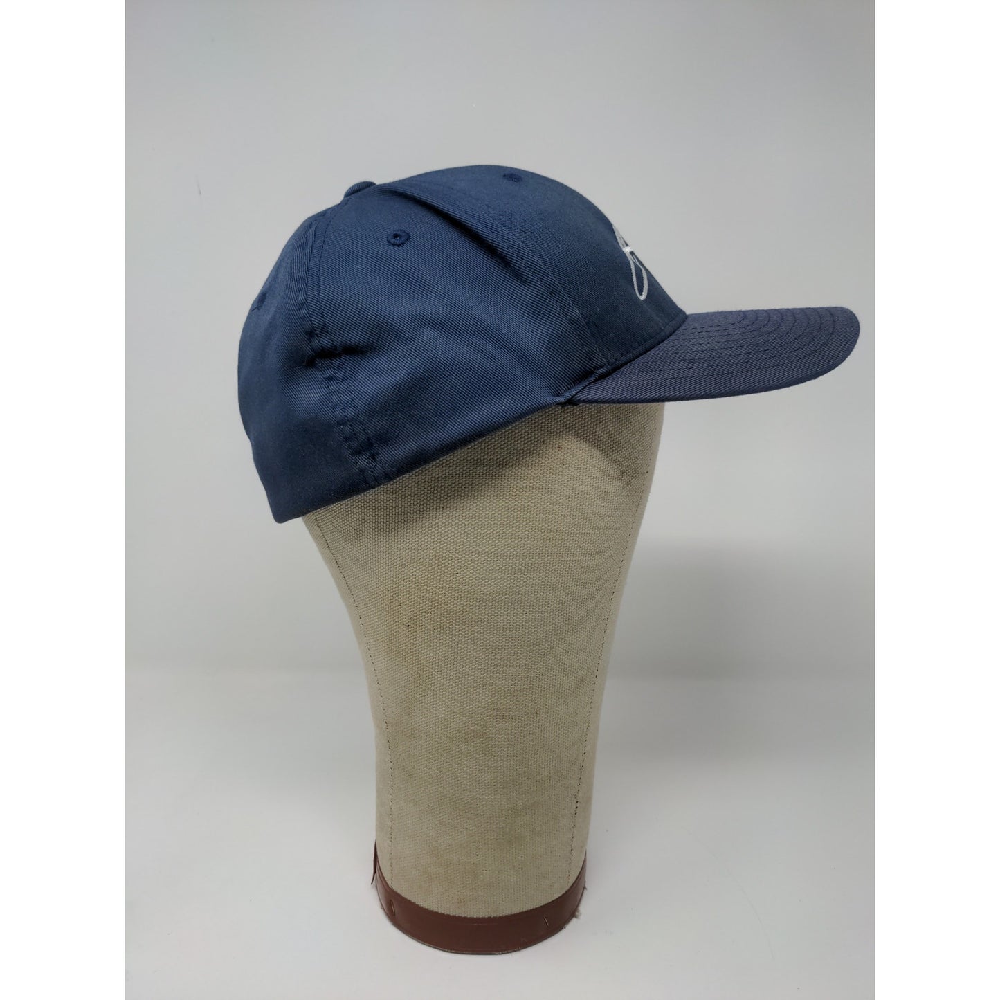 A Classic Expo Design FlexFit Hat Size L/XL Blue Embroidered Port Authority