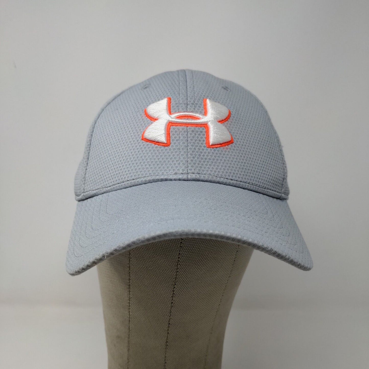 Under Armour Men's Fitted Hat Cap Gray Size M-L Embroidered Logo