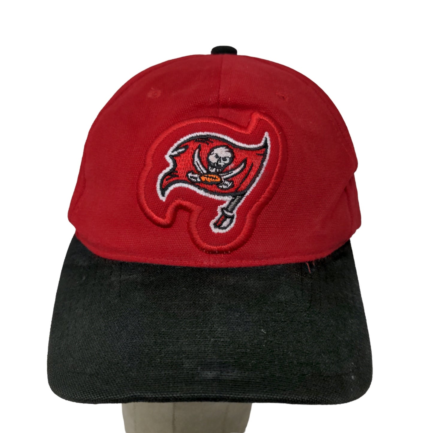 Starter Mens NFL Pro Line Tampa Bay Buccaneers Strapback Hat Red Embroidered