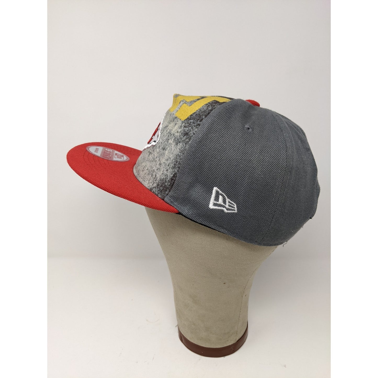 New Era 9Fifty Snapback Hat NFL Kansas City Chiefs Hat Red & Grey Embroidered