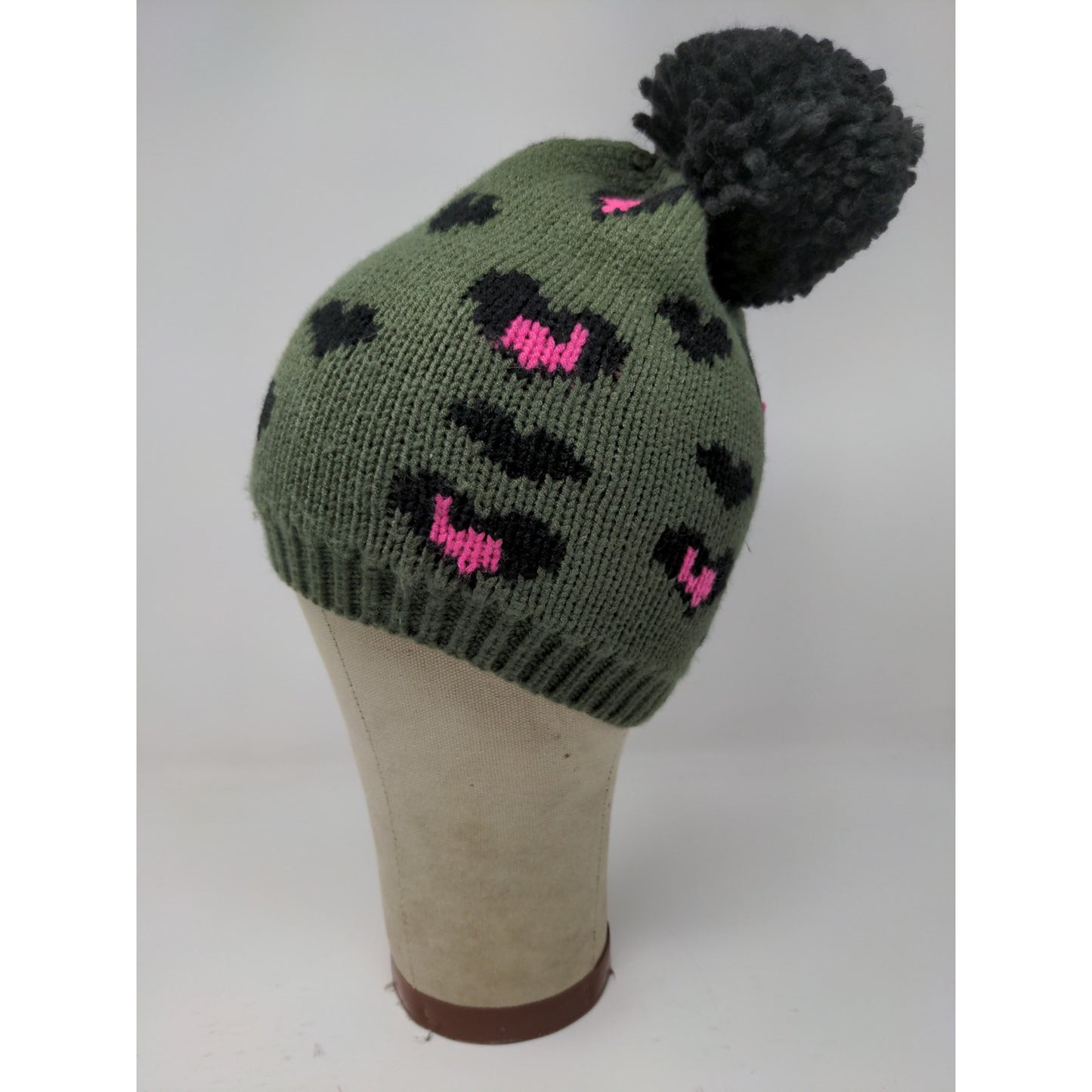 NOBO No Boundaries Beanie Hat Green Hearts Pom Pom One Size Logo