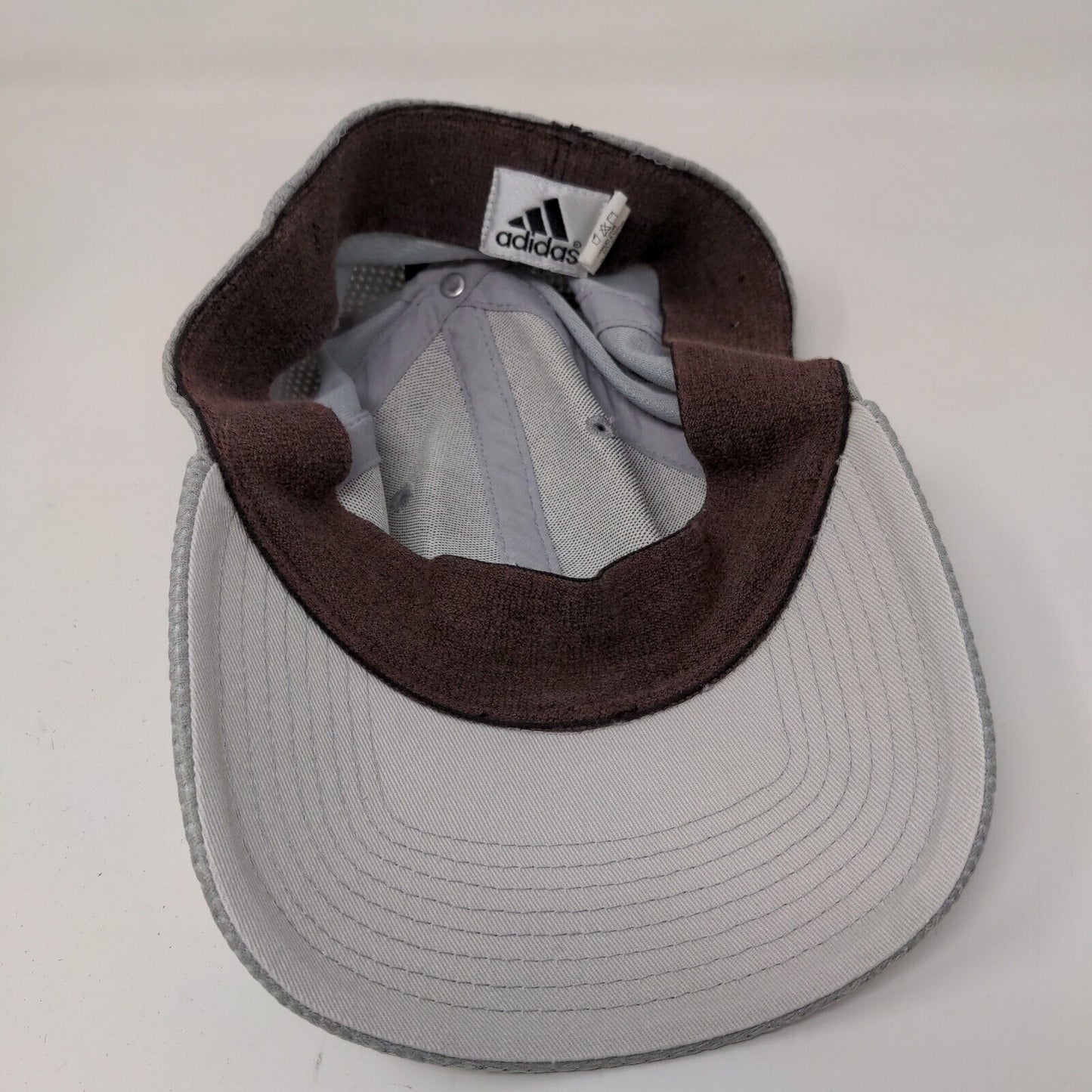 Adidas Men's Fitted Hat Gray Size L/XL Embroidered Logo 100% Polyester