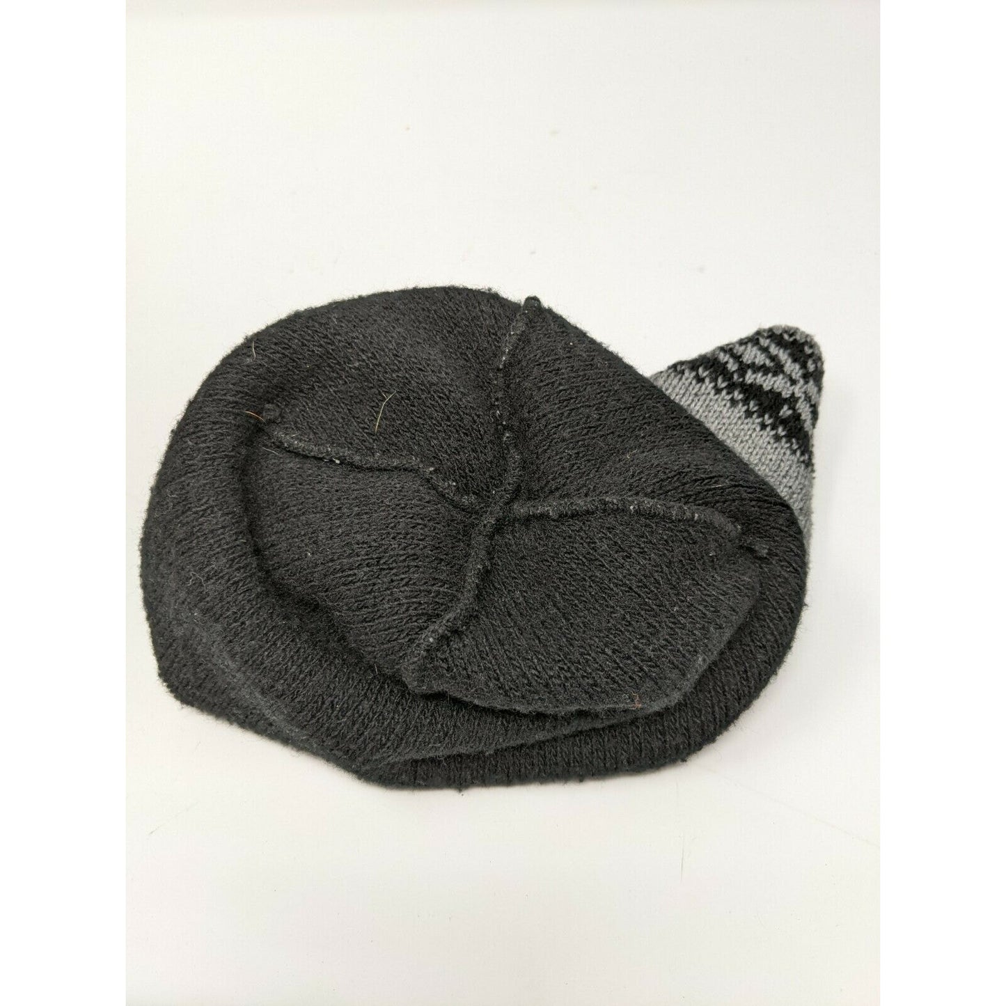 Bugle Boy Beanie Cap Hat Diamond Spell Out Black & Gray Fair Isle Pattern