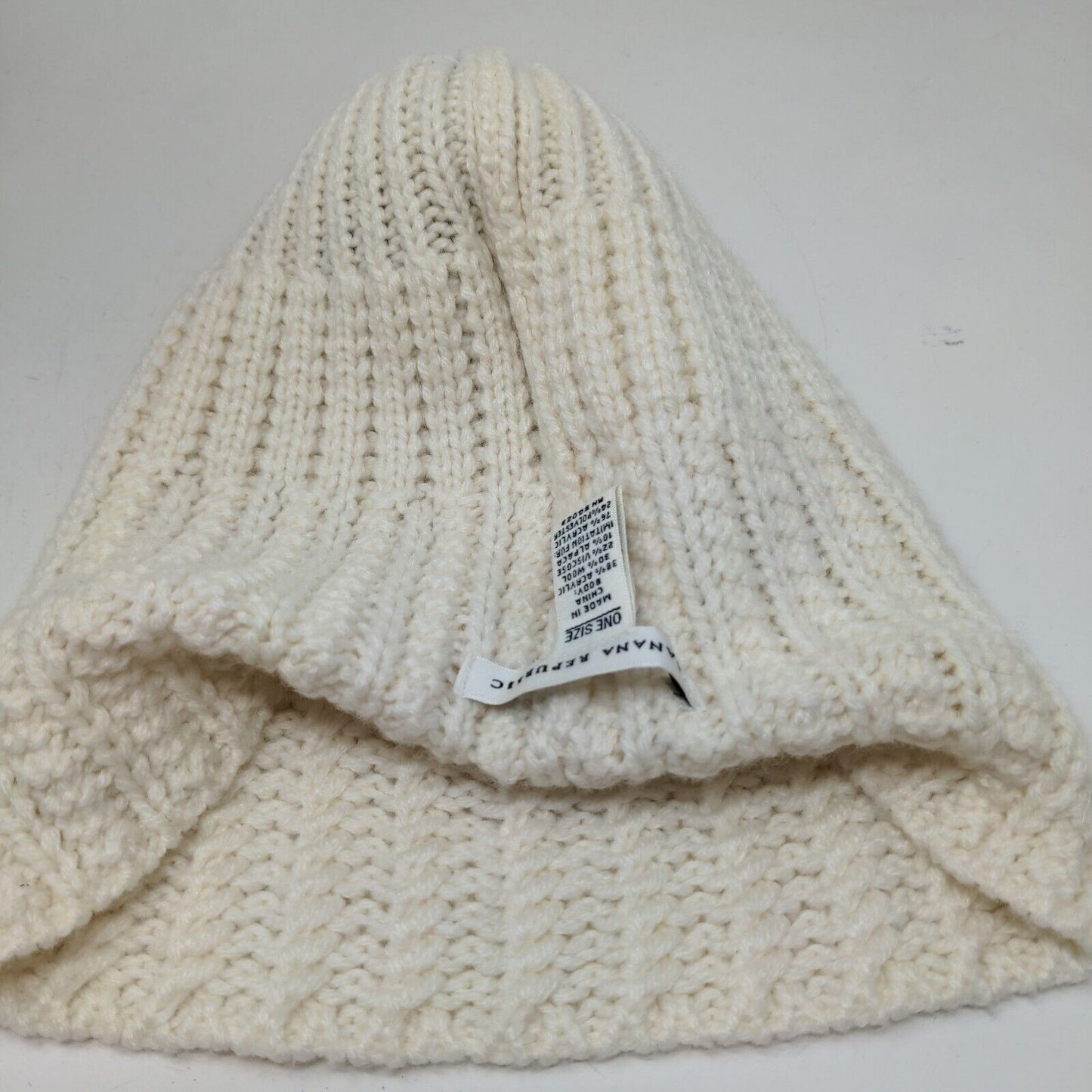 Banana Republic Women's Knit Beanie Hat Cream One Size Wool Alpaca Blend