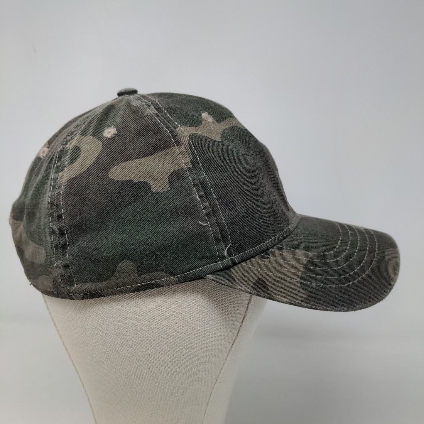 Unbranded Men's Strapback Hat Green Camo Size OSFM Blank Vent Holes