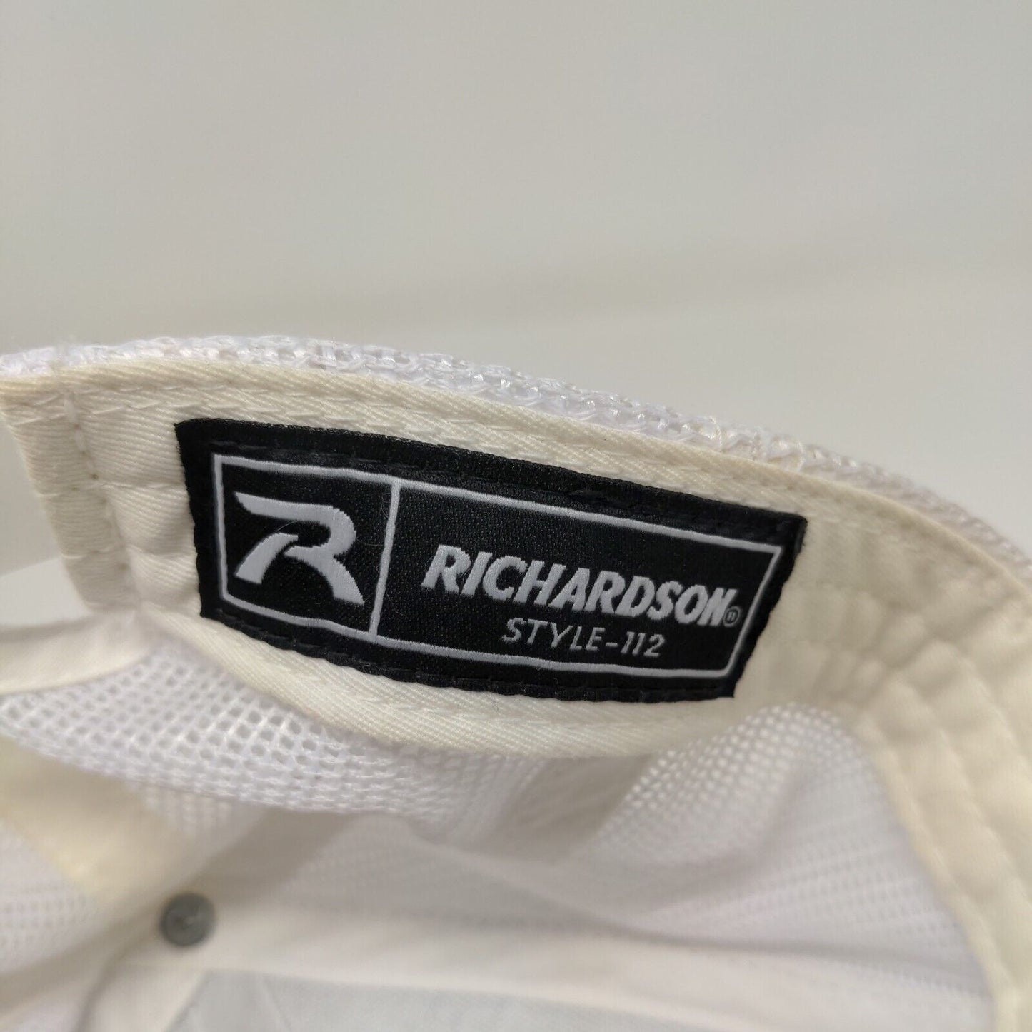 Richardson Mens Gnarlhorn Snapback Mesh Back Hat White Gray Adjustable