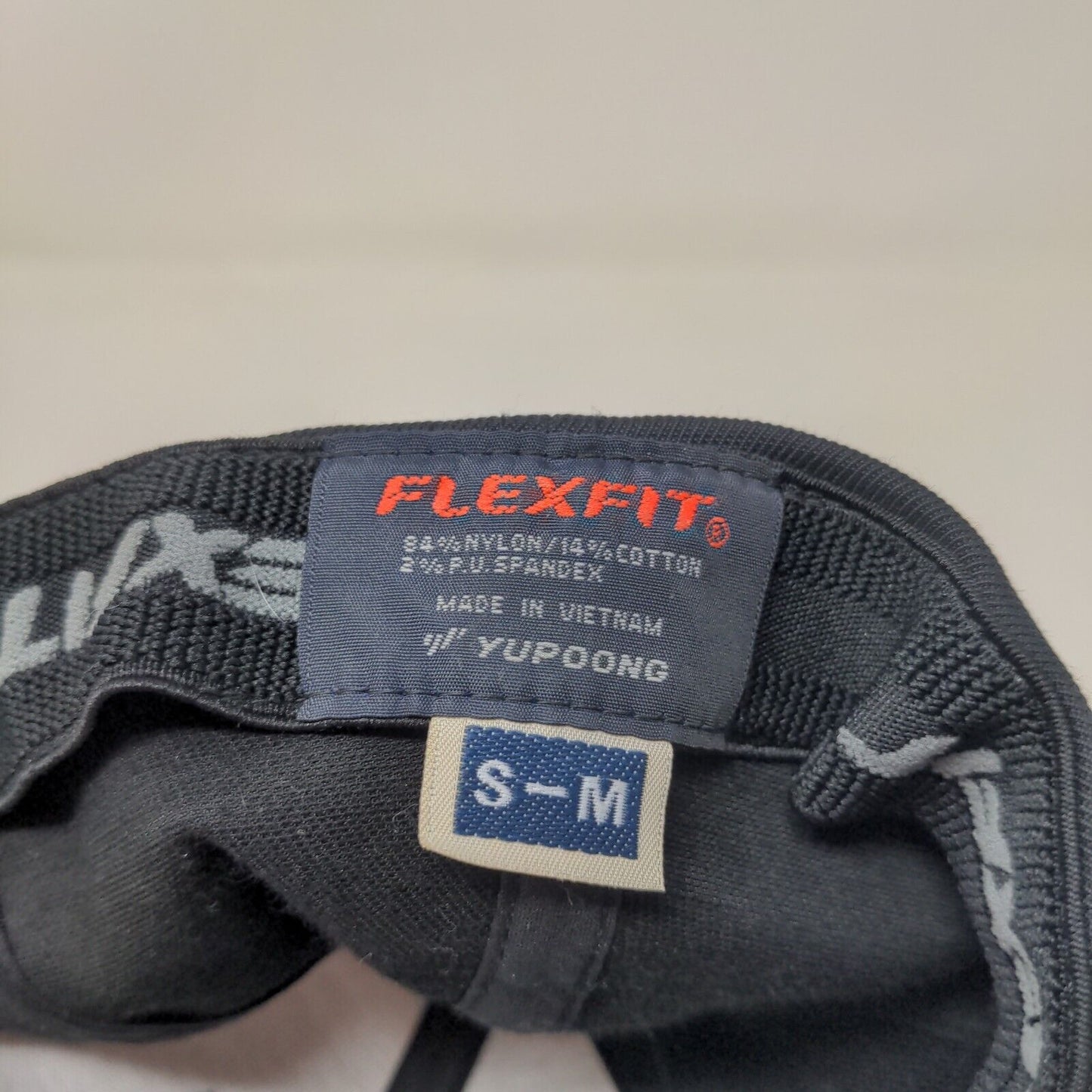 Flexfit Men's Kronk Detroit Fitted Hat Black Size S-M Embroidered Gloves Boxing