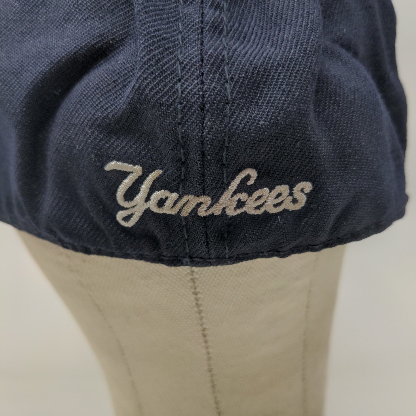 New Era MLB New York Yankees Fitted Hat Size M/L Blue Embroidered Logo