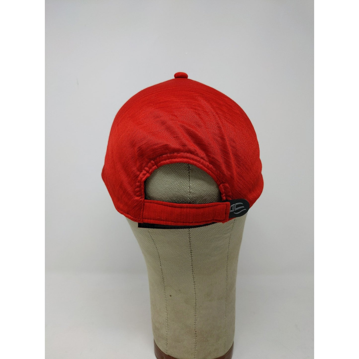 Seamless One Touch Q3 Outdoor Cap Strapback OSFM Golf Logo Embroidered Red