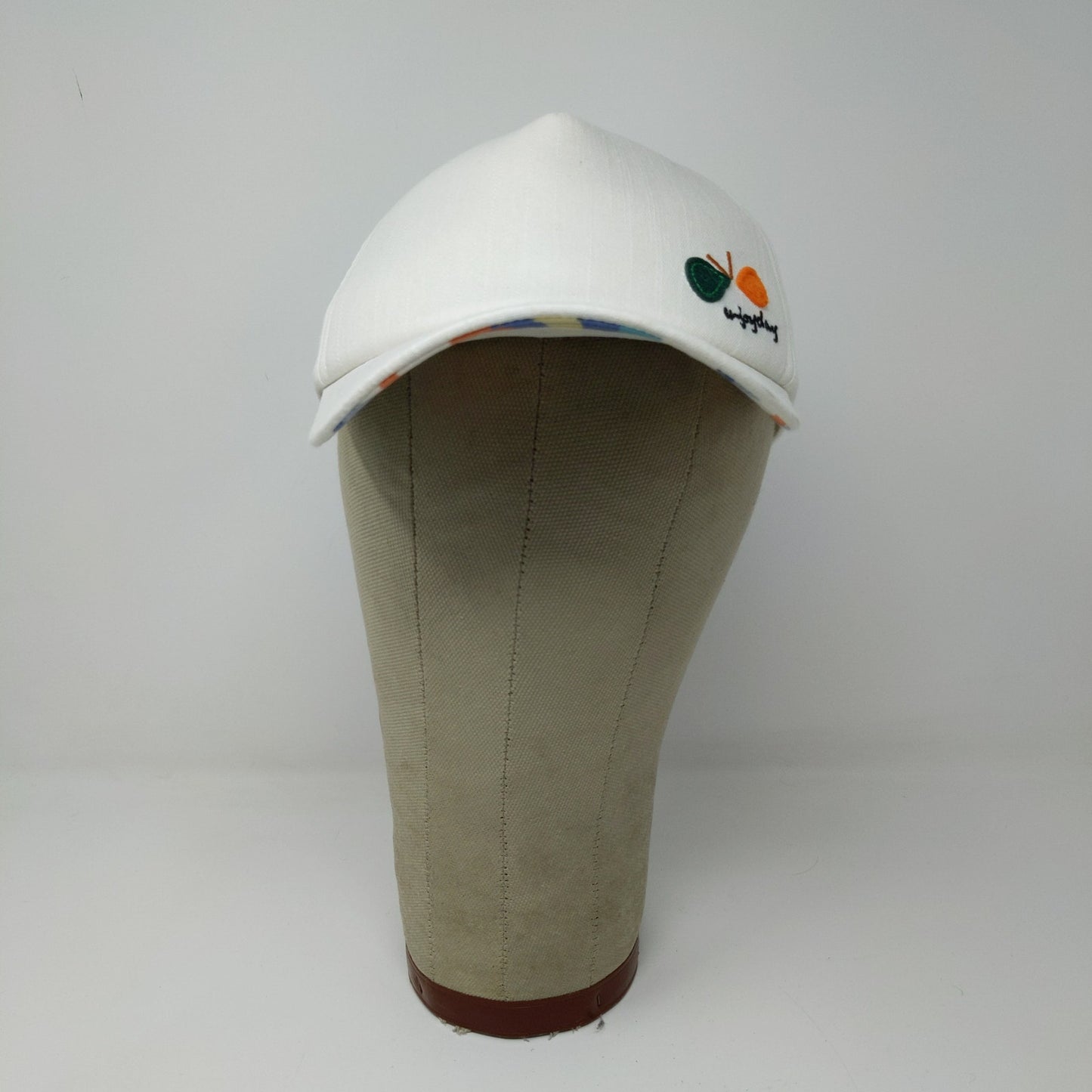 Enjoyday Snapback Hat Embroidered Butterfly White Size 53-55 CM