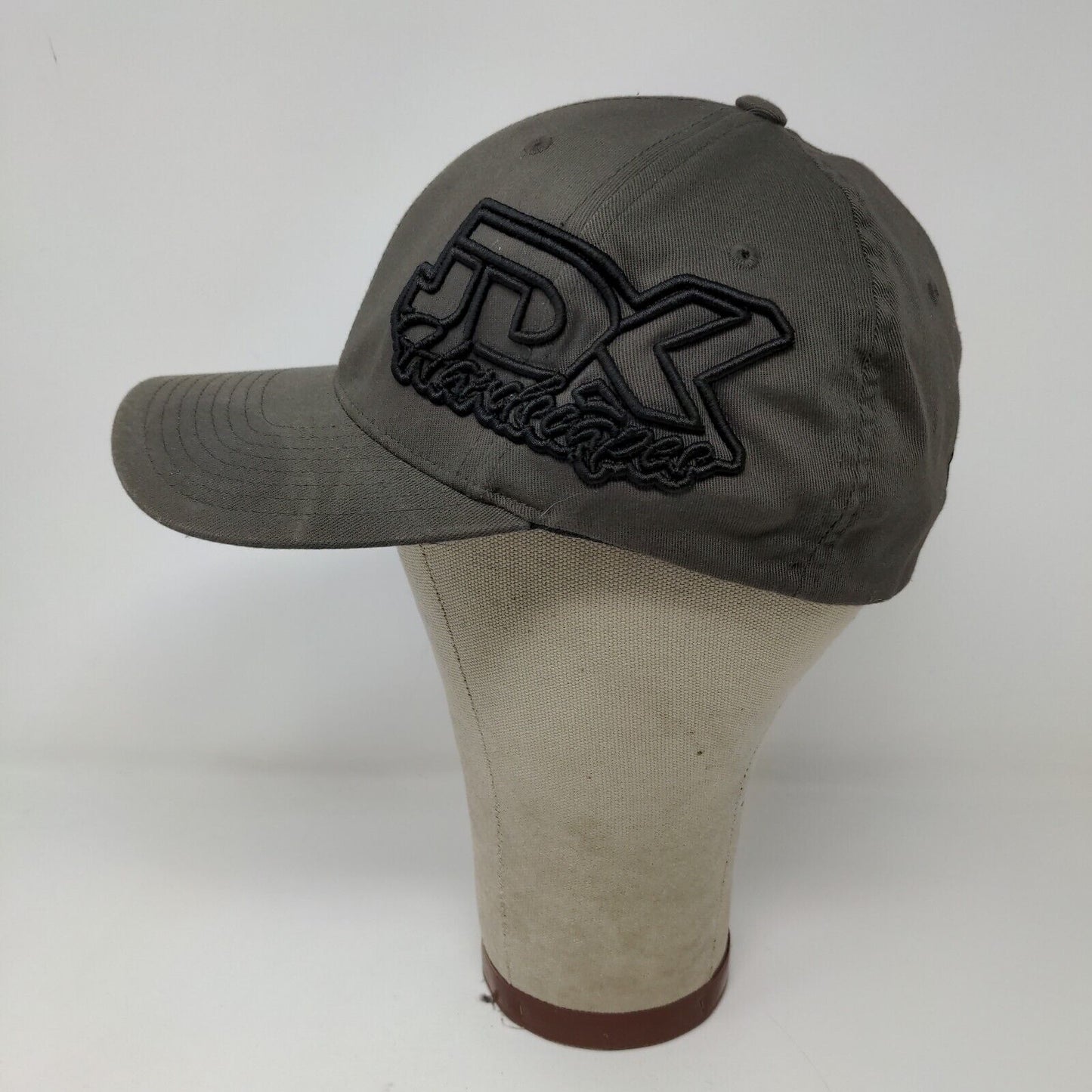 Yupoong Men's FlexFit JDK Fitted Hat Gray Size L/XL Embroidered Logo