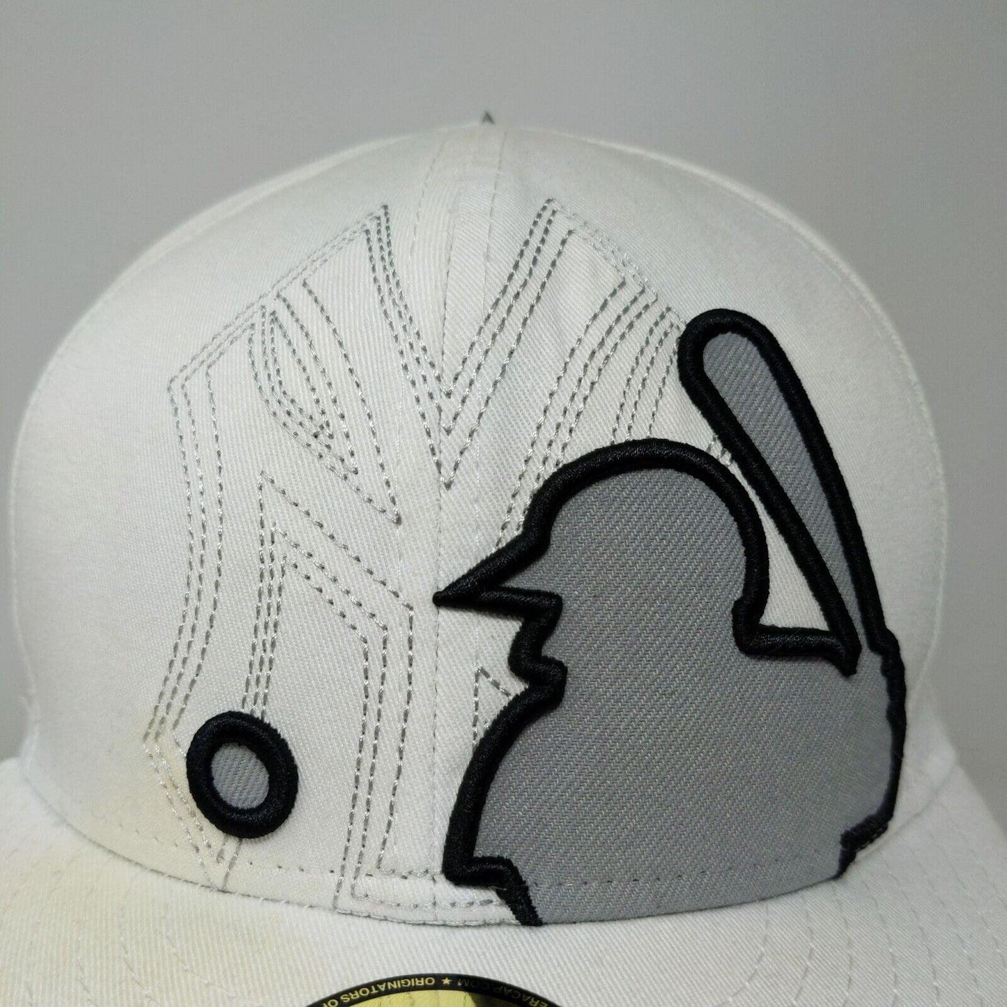 New Era Men's MLB New York Yankees Fitted Hat White Size 7 3/8 Distressed