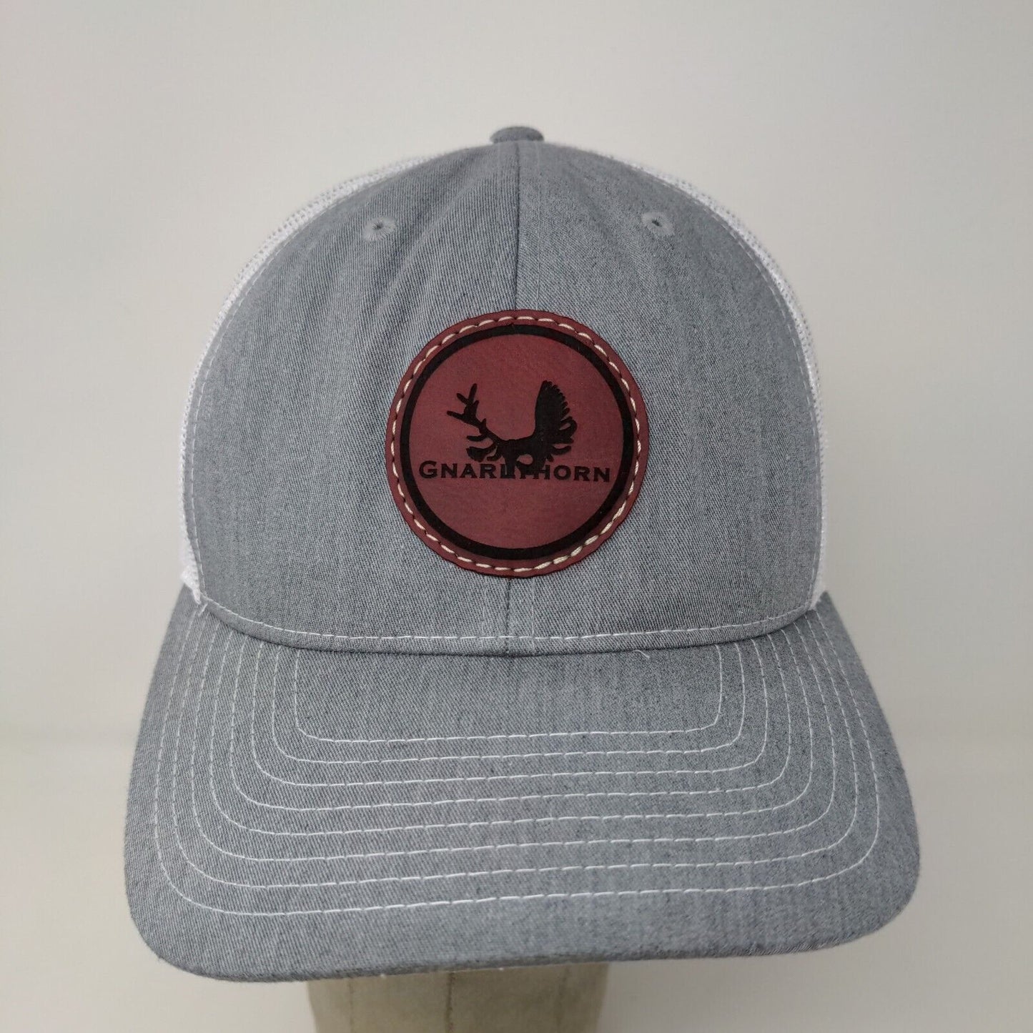 Richardson Mens Gnarlhorn Snapback Mesh Back Hat White Gray Adjustable