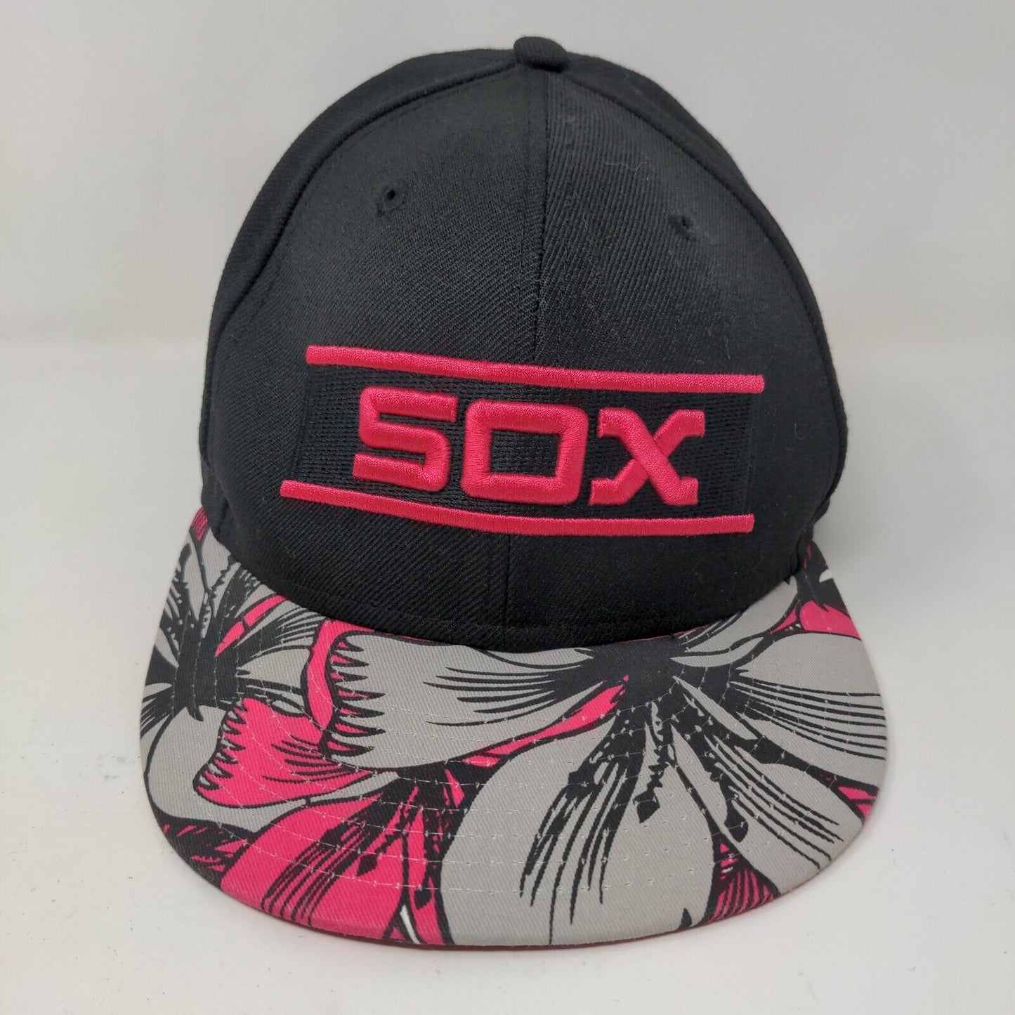 New Era Men's Fitted Hat Black Size 7 55.8CM Chicago White Sox Logo Cooperstown