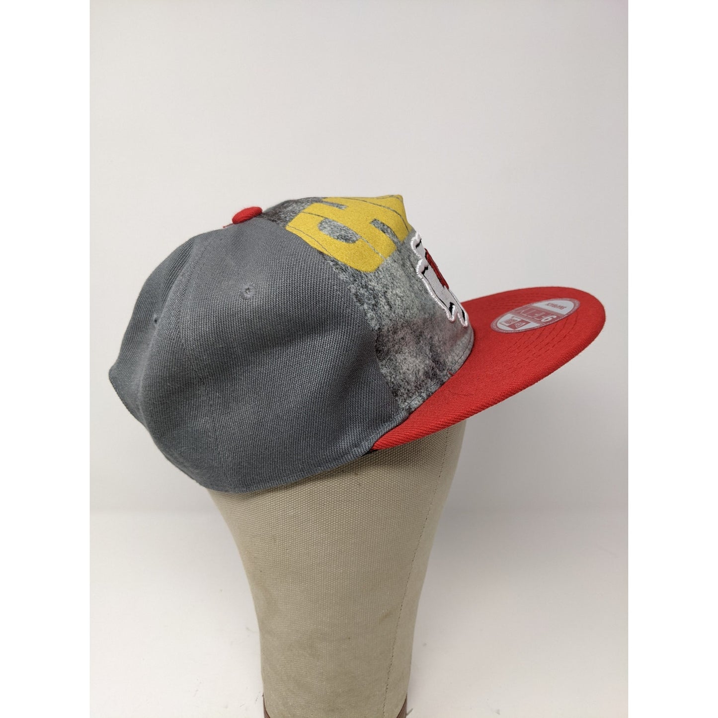 New Era 9Fifty Snapback Hat NFL Kansas City Chiefs Hat Red & Grey Embroidered
