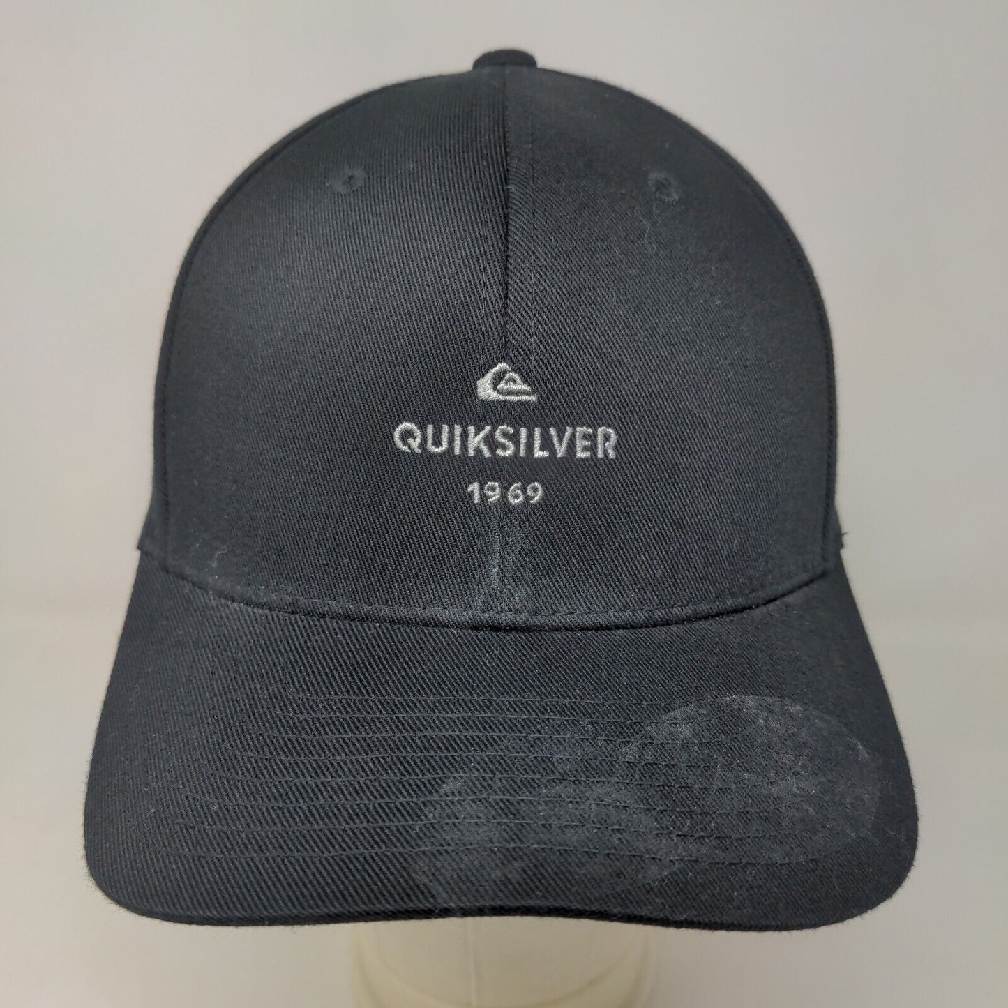 Quiksilver Men's Fitted Hat Black Size L/XL Embroidered Logo Poly Cotton Blend
